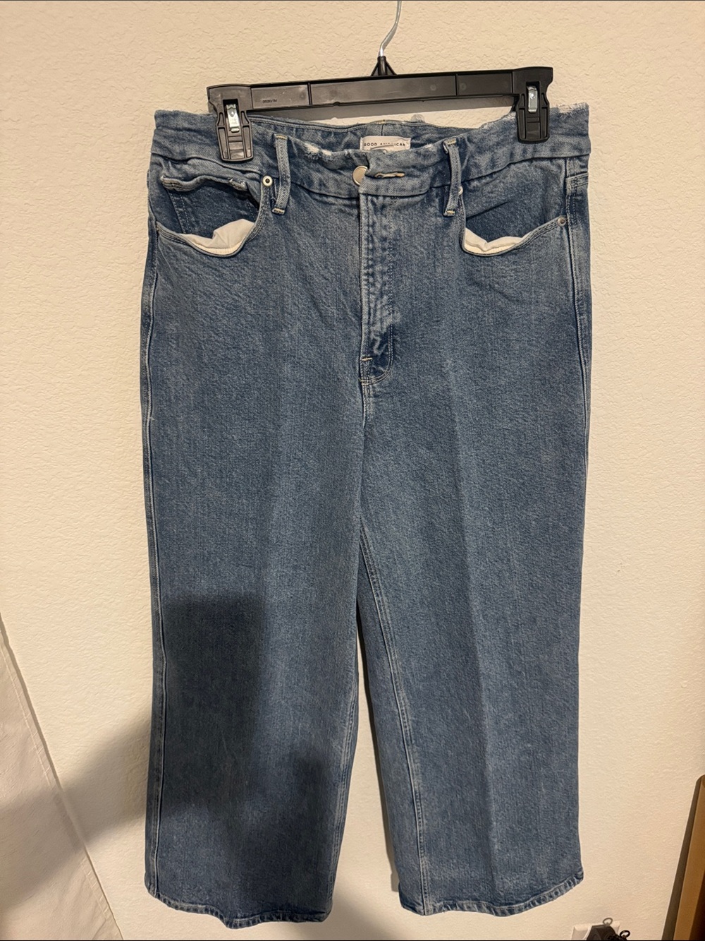 Good American Relaxed Straight Blue Denim Jeans